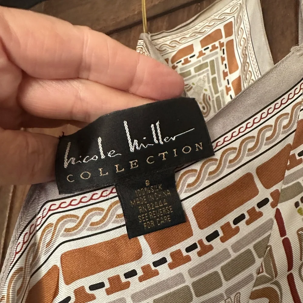 Geometric Patterned Scarf dress Nicole Miller - Picture 9 of 13